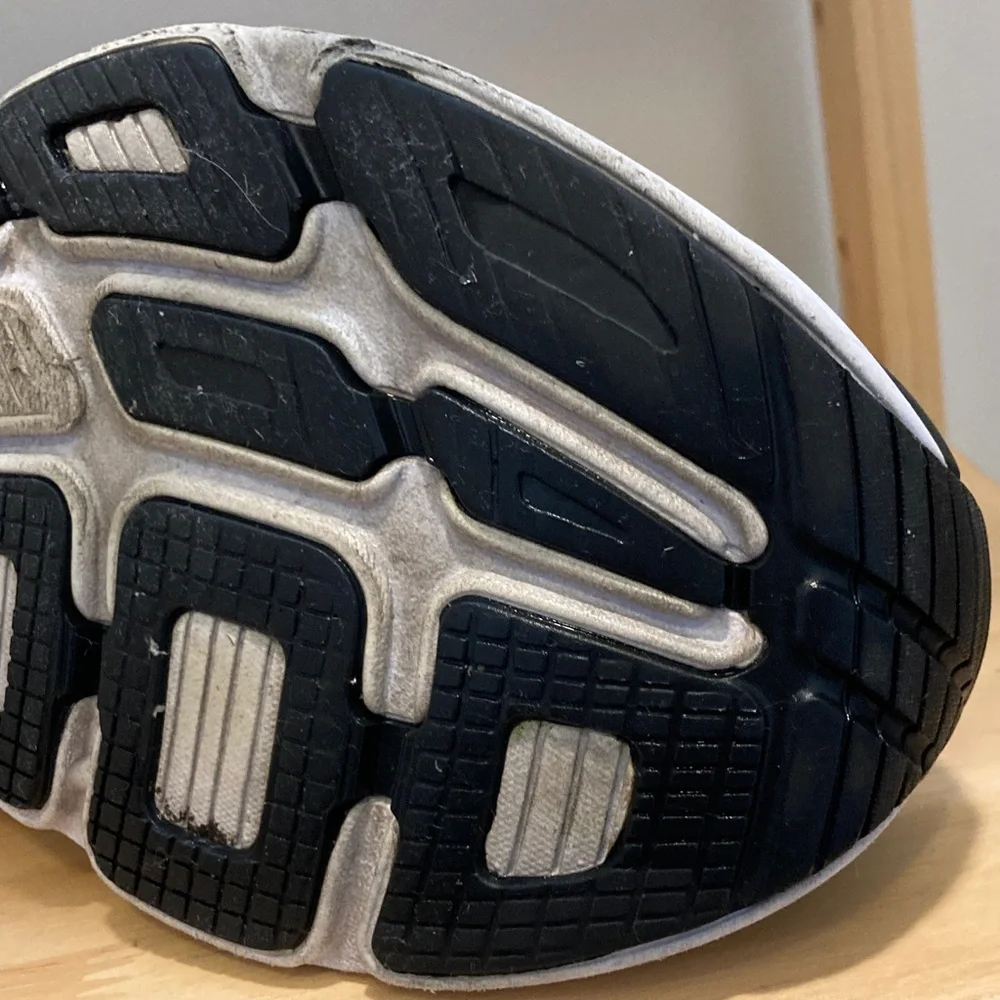 Hoka Bondi 7 Men's Black and White Road Running Shoes Size 13 - Picture 14 of 15